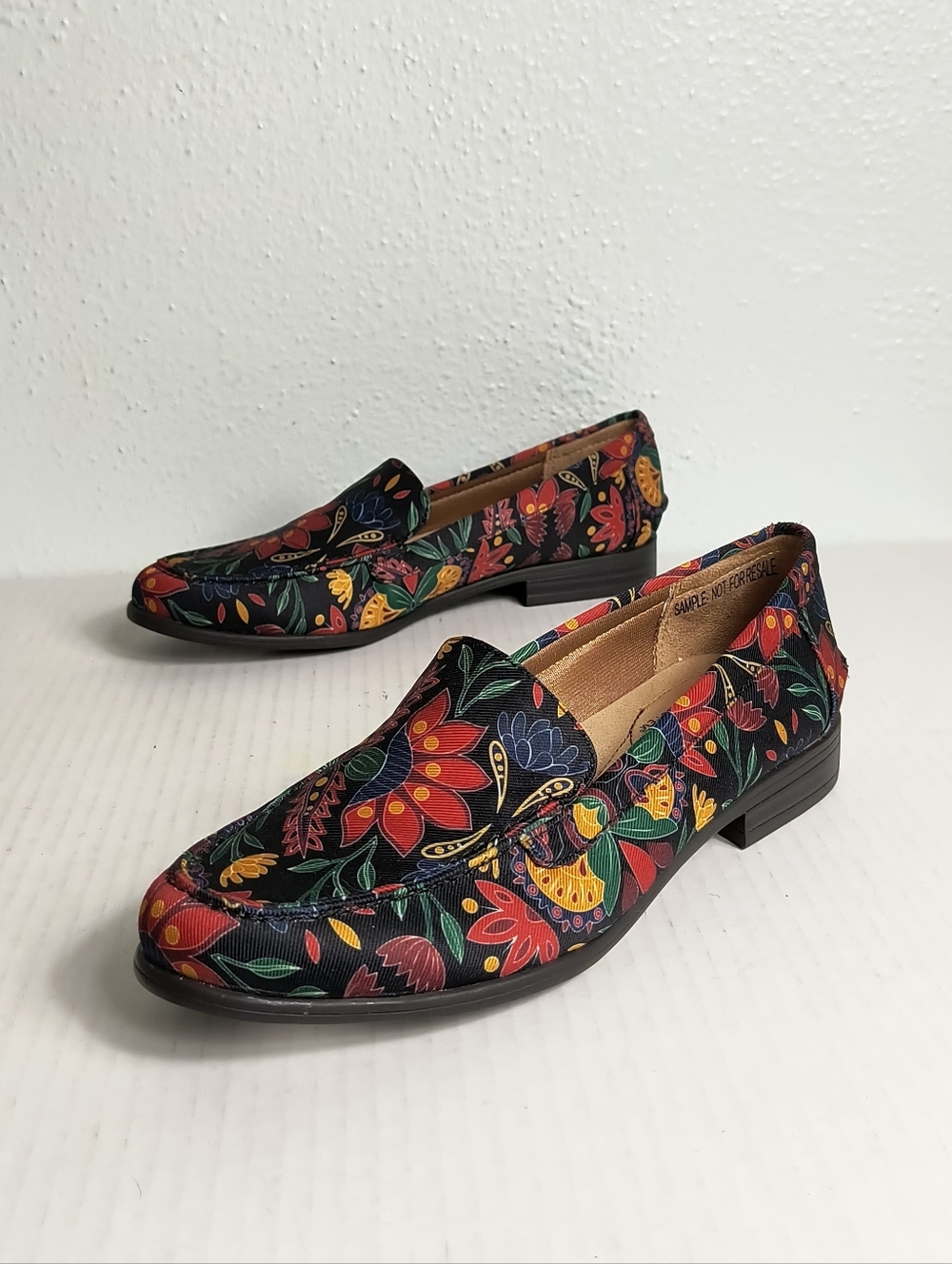 Life Stride Margot 6M Navy Multi Loafer Shoes Artsy